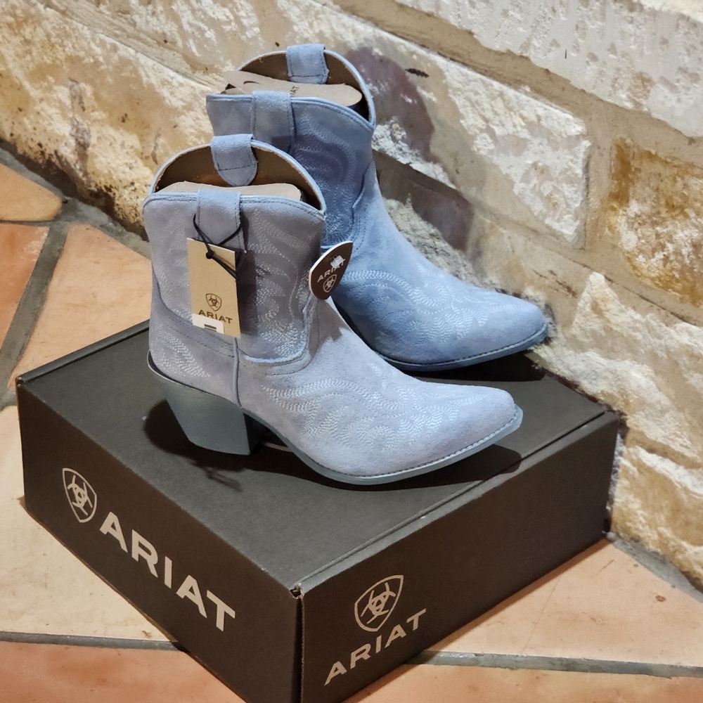 Ariat Suede Light Blue Ankle Boots Chandler In Baby Blue Jean Suede Size - Picture 4 of 16